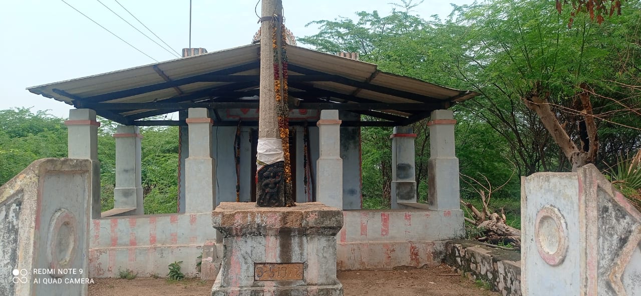 Arulmigu Varadharajaperumal Temple, Kombadi Thalavaipuram, Kombadi ...